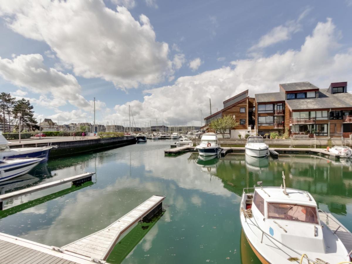Studio Les Marinas-12 By Interhome Довиль Экстерьер фото