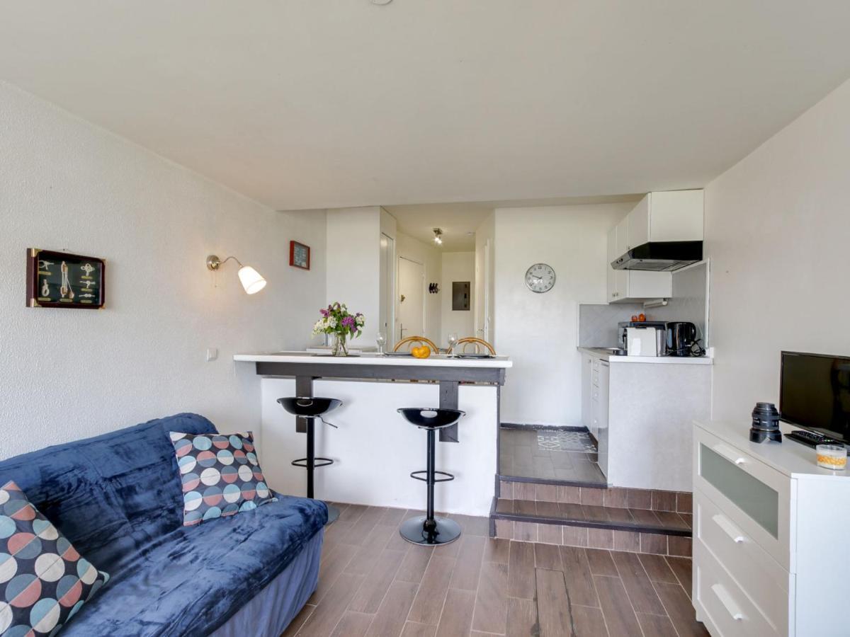 Studio Les Marinas-12 By Interhome Довиль Экстерьер фото